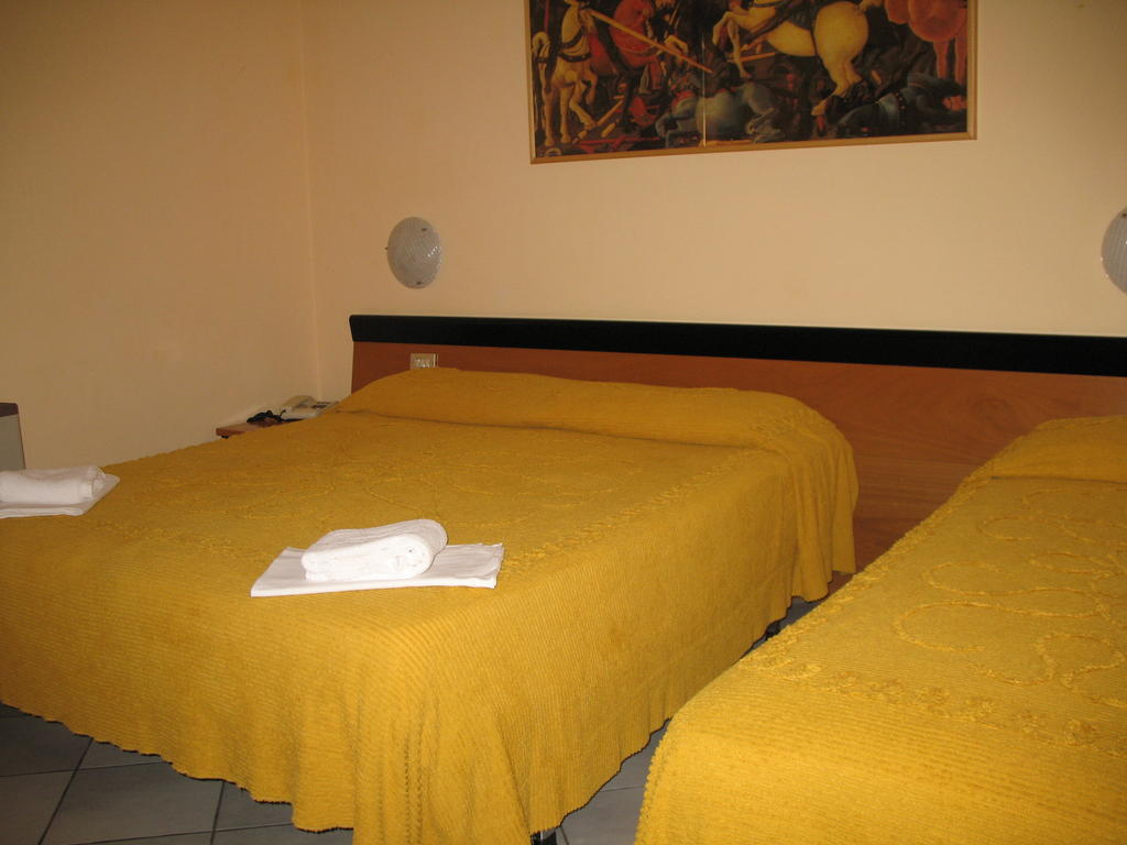 Albergo Paradiso Montecatini Terme Szoba fotó
