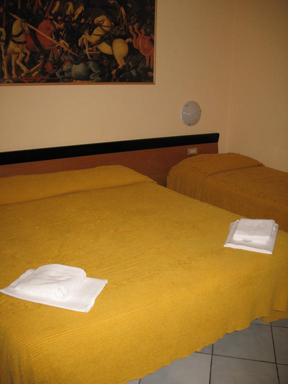 Albergo Paradiso Montecatini Terme Szoba fotó